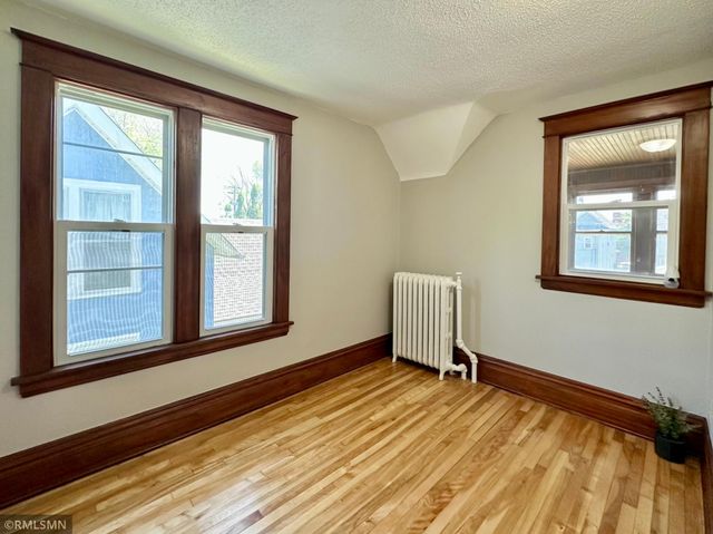 776 James Avenue, Saint Paul, MN 55102