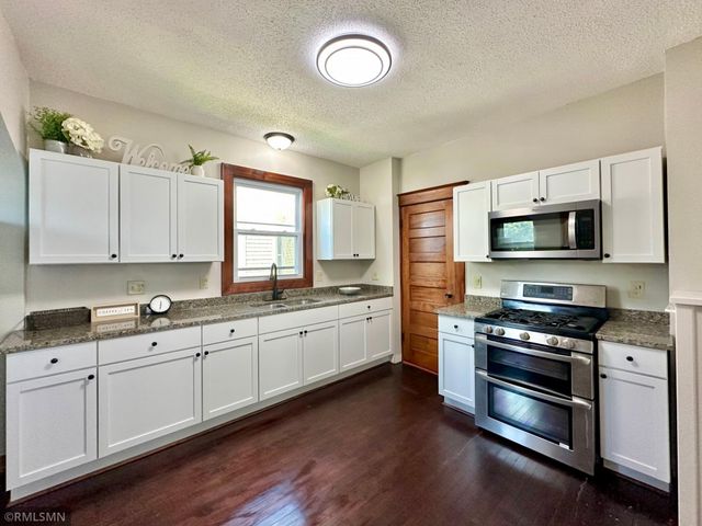 776 James Avenue, Saint Paul, MN 55102