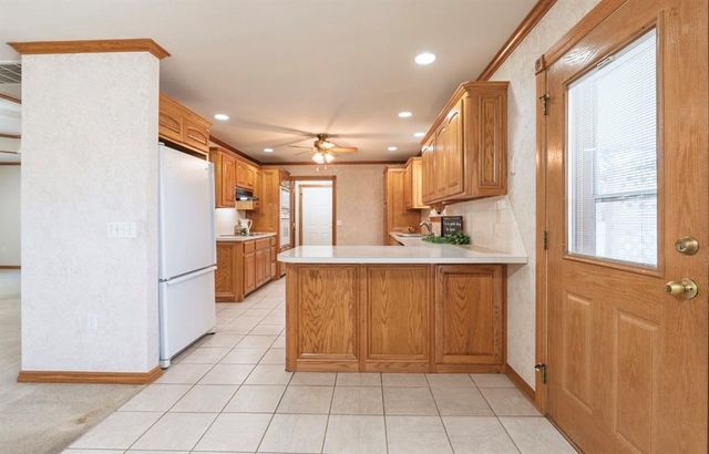 3 Limousin, Shawnee, OK 74804