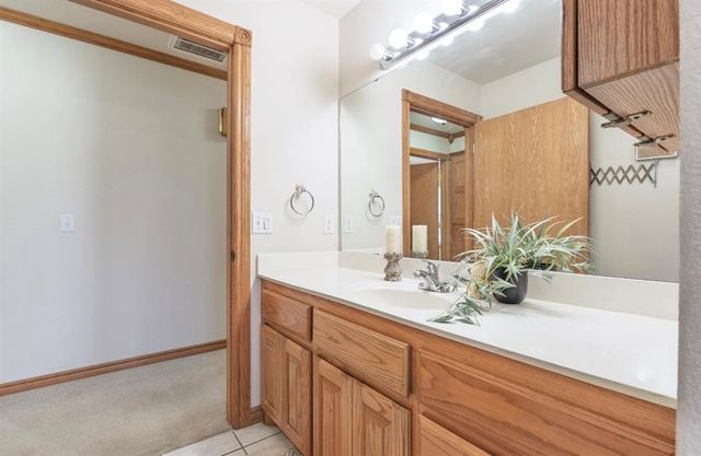 3 Limousin, Shawnee, OK 74804