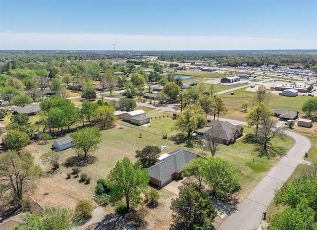 3 Limousin, Shawnee, OK 74804