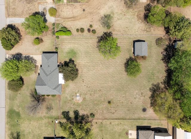 3 Limousin, Shawnee, OK 74804