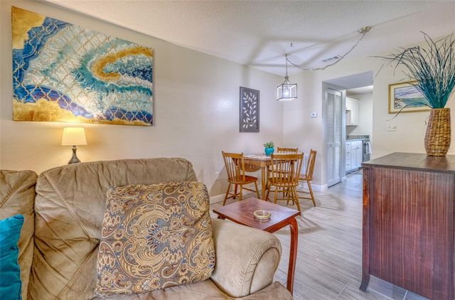 10039 62ND AVENUE N 2, St Petersburg, FL 33708