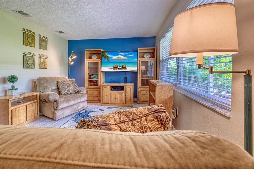 10039 62ND AVENUE N 2, St Petersburg, FL 33708