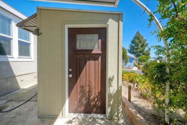 525 W El Norte Parkway 214, Escondido, CA 92026