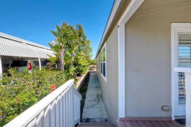 525 W El Norte Parkway 214, Escondido, CA 92026