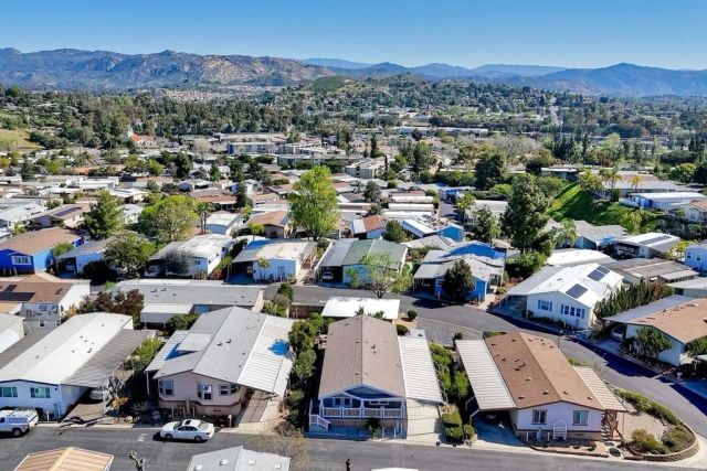 525 W El Norte Parkway 214, Escondido, CA 92026