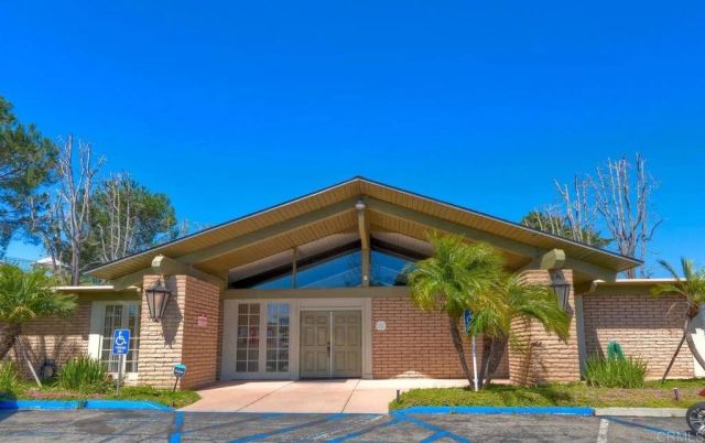 525 W El Norte Parkway 214, Escondido, CA 92026