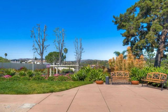 525 W El Norte Parkway 214, Escondido, CA 92026