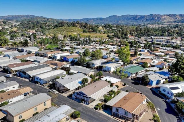 525 W El Norte Parkway 214, Escondido, CA 92026