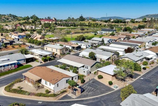 525 W El Norte Parkway 214, Escondido, CA 92026