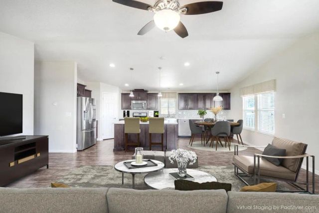 525 W El Norte Parkway 214, Escondido, CA 92026