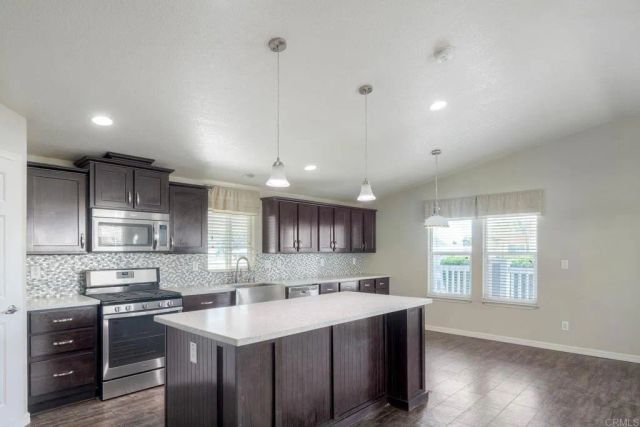 525 W El Norte Parkway 214, Escondido, CA 92026