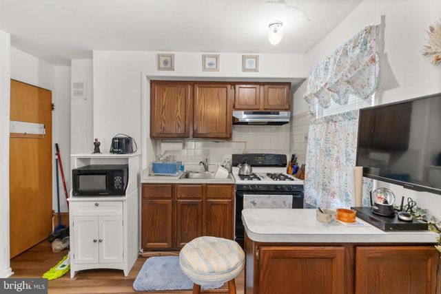 805 50TH PL NE, Washington, DC 20019