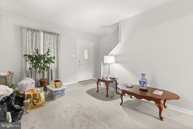 805 50TH PL NE, Washington, DC 20019