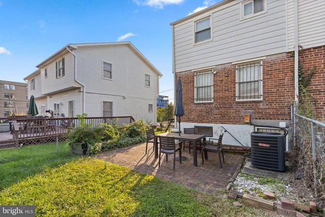 805 50TH PL NE, Washington, DC 20019