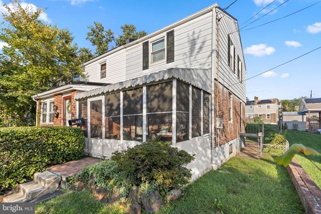 805 50TH PL NE, Washington, DC 20019