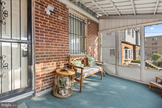 805 50TH PL NE, Washington, DC 20019