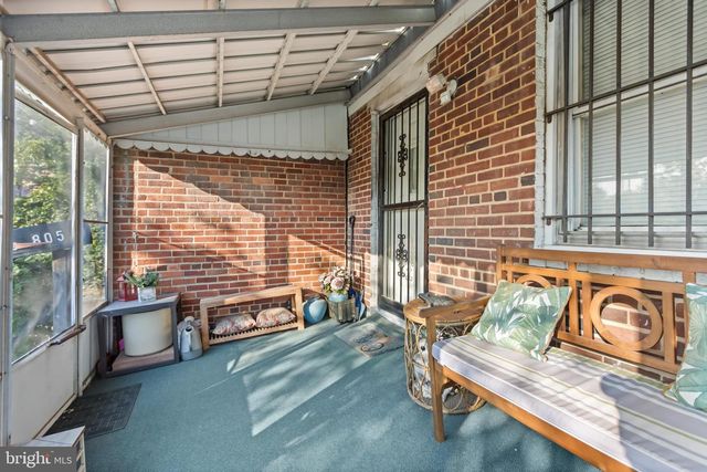 805 50TH PL NE, Washington, DC 20019
