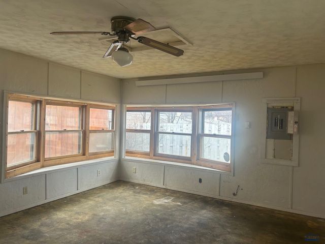 2409 BALSAM AVE, Rapid City, SD 57701