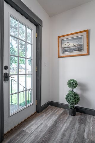 1821 Central Avenue, Bettendorf, IA 52722