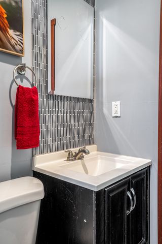 1821 Central Avenue, Bettendorf, IA 52722