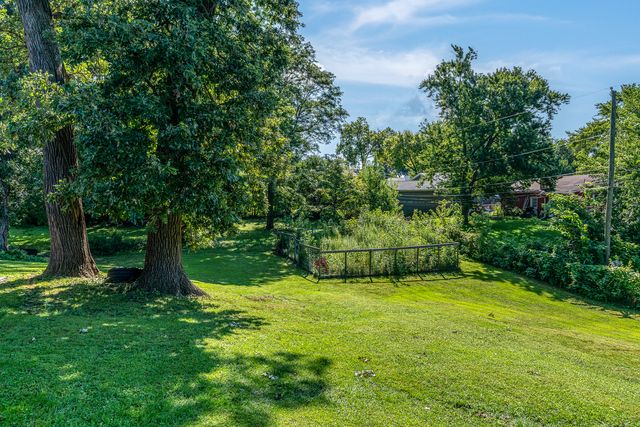 1821 Central Avenue, Bettendorf, IA 52722