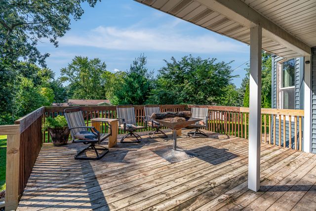 1821 Central Avenue, Bettendorf, IA 52722