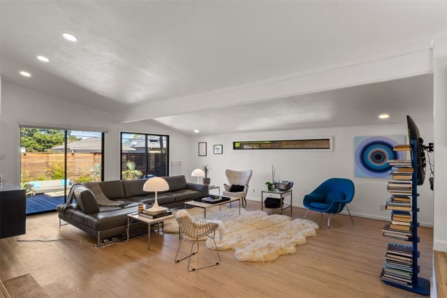 9745 Wisterwood Drive, Dallas, TX 75238