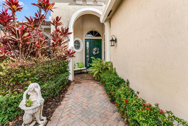 8848 Champions Way, Port St. Lucie, Port St Lucie, FL 34986