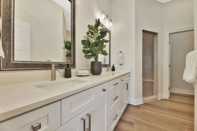 141 E Poplar Cir, Goddard, KS 67052