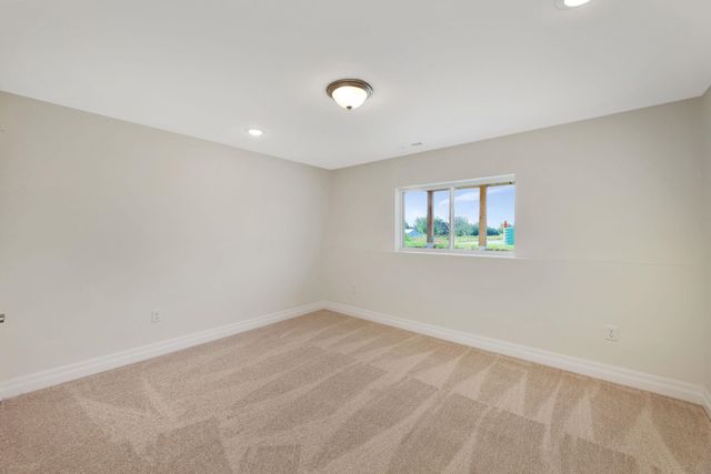 141 E Poplar Cir, Goddard, KS 67052