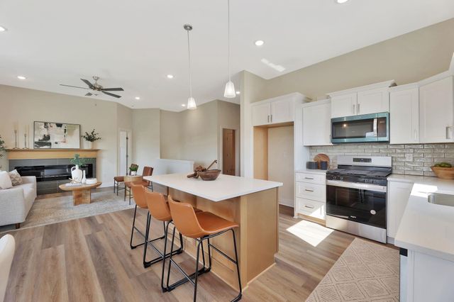 141 E Poplar Cir, Goddard, KS 67052