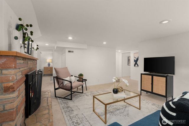 12703 4th Avenue NW, Seattle, WA 98177