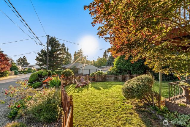 12703 4th Avenue NW, Seattle, WA 98177