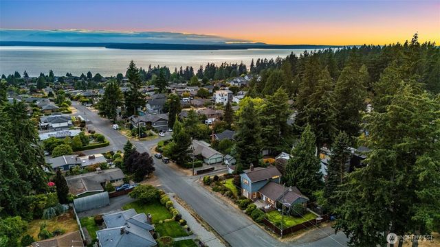 12703 4th Avenue NW, Seattle, WA 98177