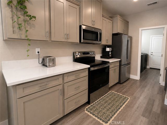 2024 De La Vina Court, Atwater, CA 95301