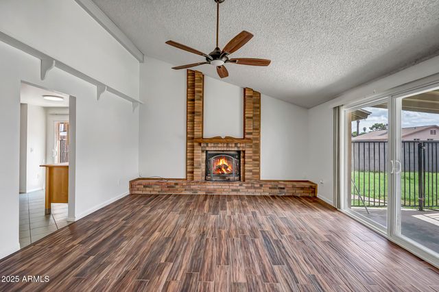 5601 W CAROL Avenue, Glendale, AZ 85302