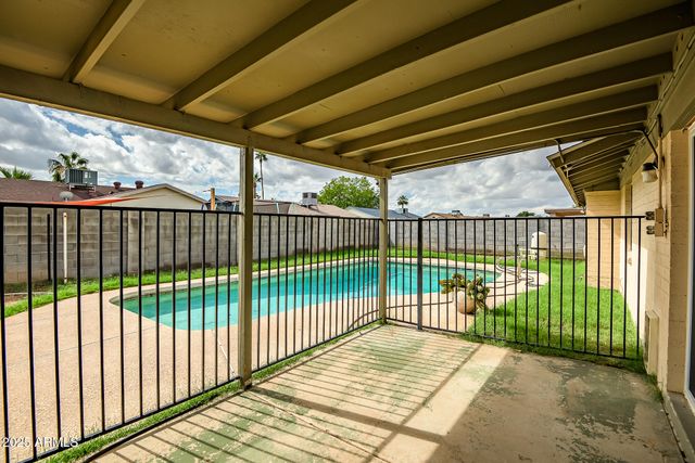 5601 W CAROL Avenue, Glendale, AZ 85302