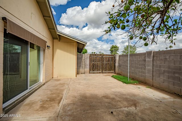 5601 W CAROL Avenue, Glendale, AZ 85302
