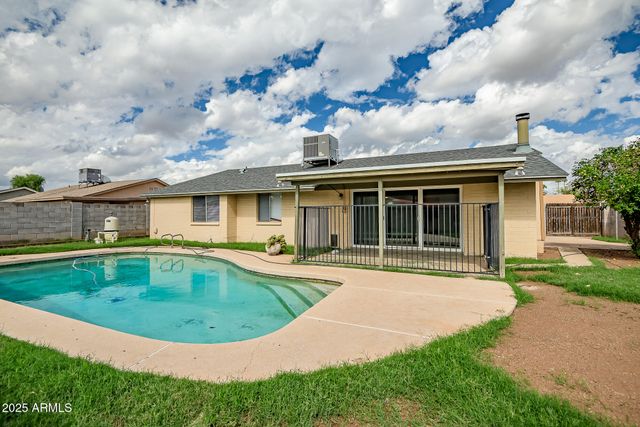 5601 W CAROL Avenue, Glendale, AZ 85302