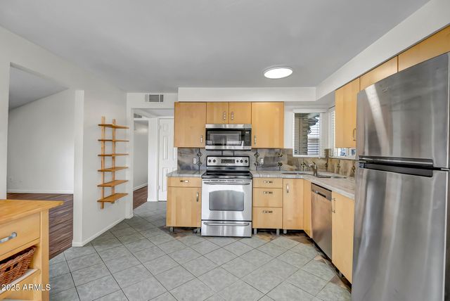 5601 W CAROL Avenue, Glendale, AZ 85302