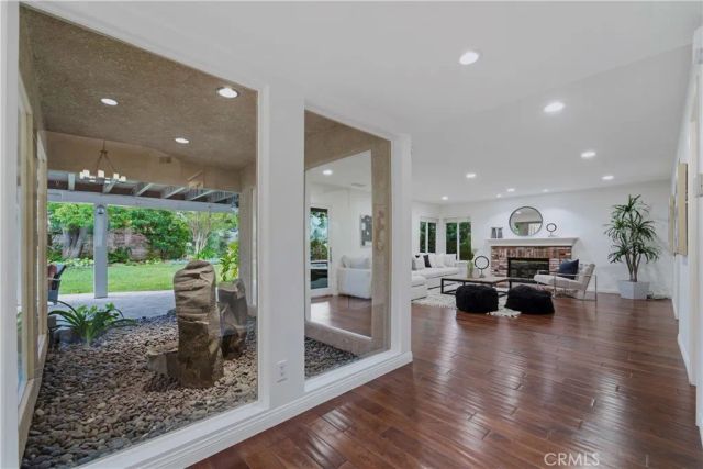 5620 Middle Crest, Agoura Hills, CA 91301