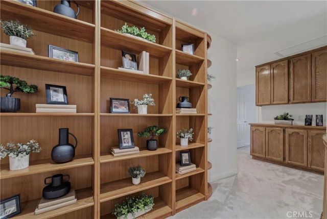 5620 Middle Crest, Agoura Hills, CA 91301