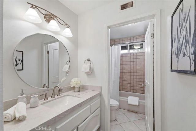 5620 Middle Crest, Agoura Hills, CA 91301