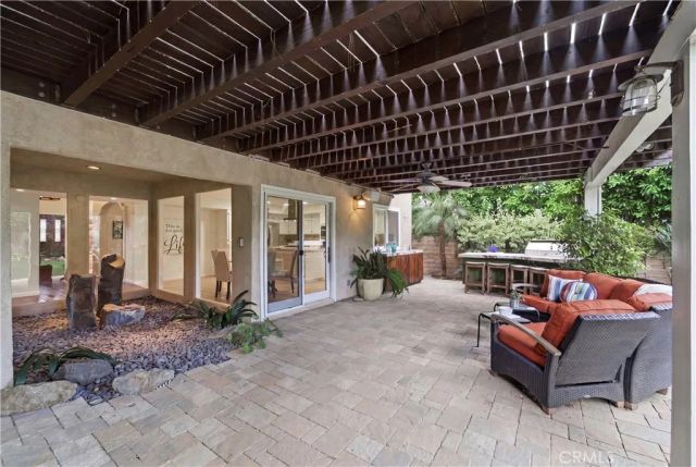 5620 Middle Crest, Agoura Hills, CA 91301