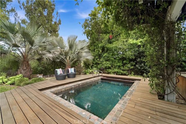 5620 Middle Crest, Agoura Hills, CA 91301