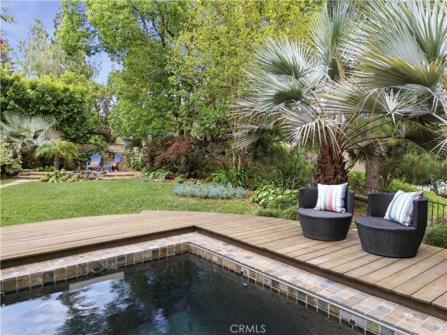 5620 Middle Crest, Agoura Hills, CA 91301