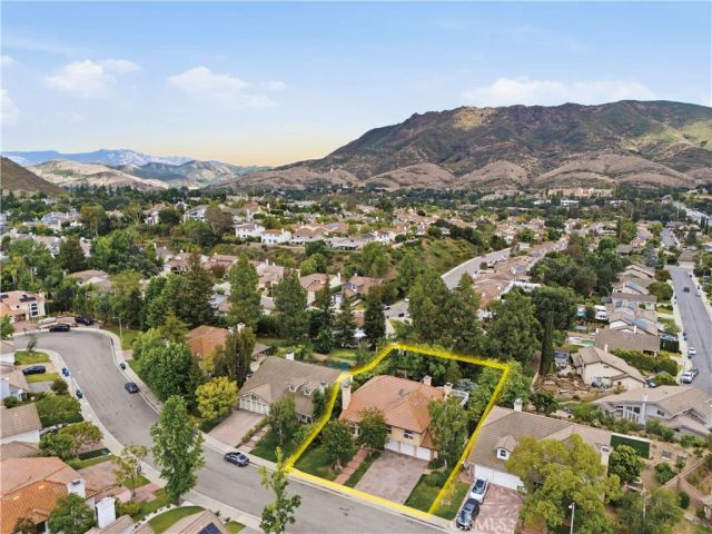 5620 Middle Crest, Agoura Hills, CA 91301