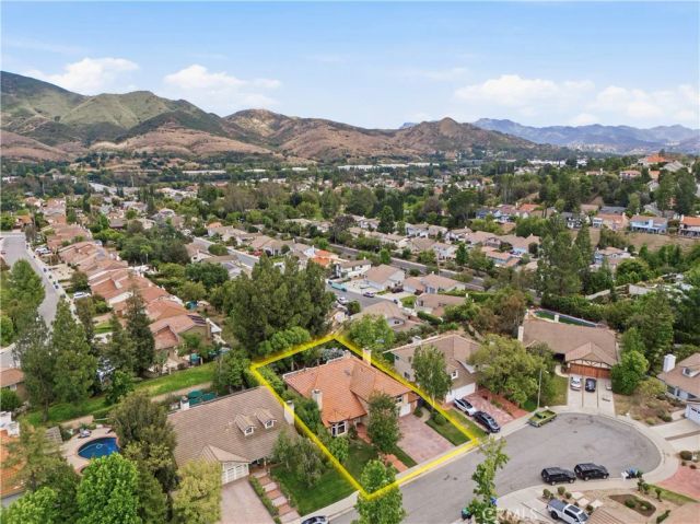 5620 Middle Crest, Agoura Hills, CA 91301